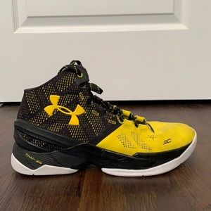 UA Curry 2 Long Shot Basketball Shoes